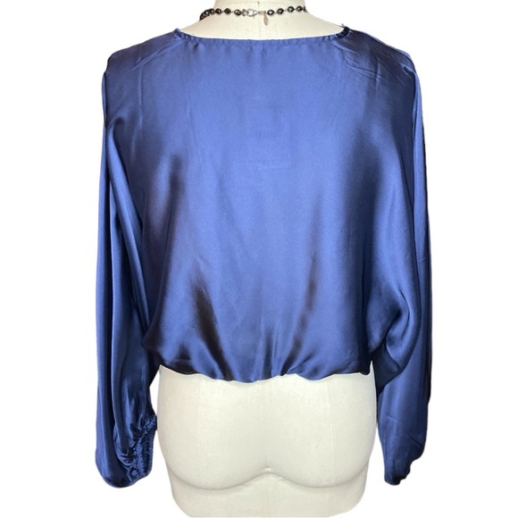 Free People Midnight Blue Blouson Sleeve Blouse with Deep V-Neck Sz Small - Picture 8 of 14